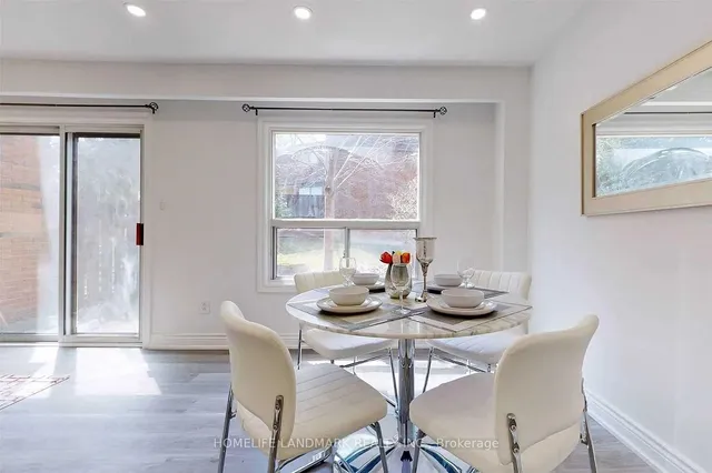 Additional image 5 of 314 Sprucewood Crt