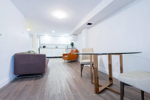 Additional image 26 of 54 Tower Dr