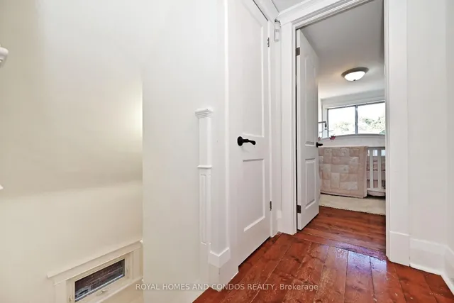 Additional image 34 of 38 Gates Ave