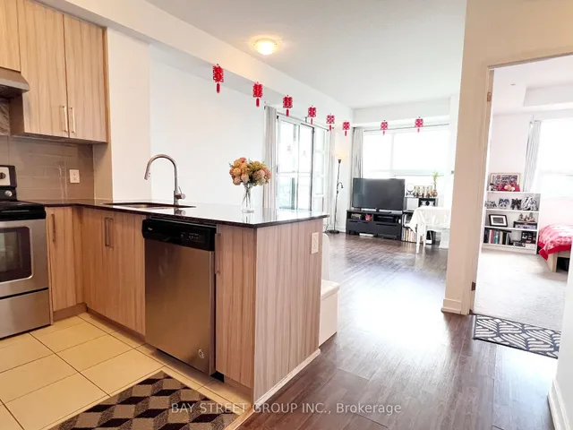 Additional image 3 of 840 Queens Plate Dr Unit 409