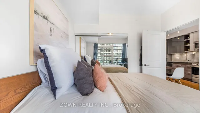 Additional image 32 of 33 Shore Breeze Dr Unit 1206