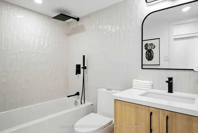 Additional image 15 of 812 Burnhamthorpe Rd Unit 907