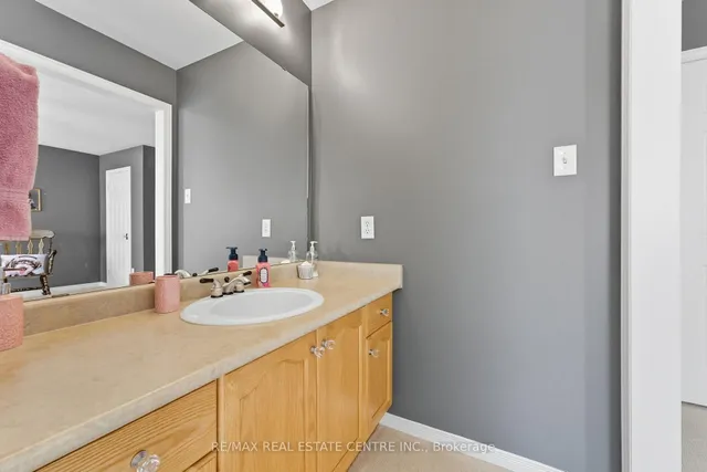 Additional image 32 of 58 Winding Wood Cres