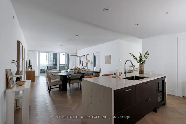 Additional image 32 of 455 Wellington St Unit 907