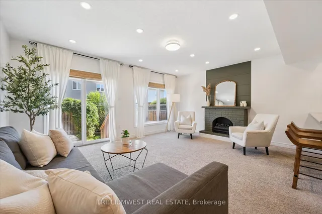 Additional image 12 of 25 Sandybay Ave