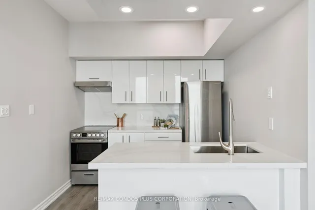 Additional image 8 of 230 Queens Quay Unit 1221