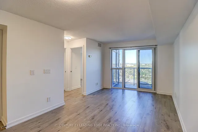 Additional image 17 of 125 Village Green Sq Unit 3311