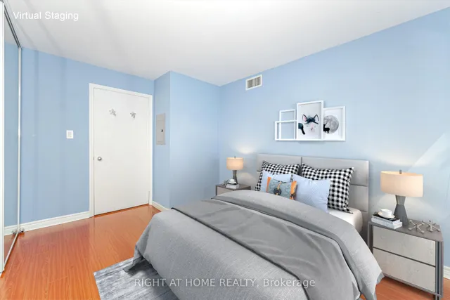 Additional image 12 of 600 Queens Quay Unit 219
