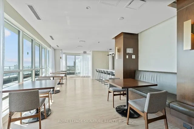 Additional image 14 of 410 Queens Quay Unit 1407