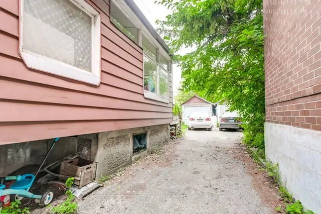 Additional image 20 of 112 Wright Ave