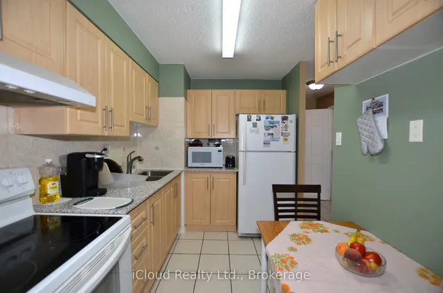 Additional image 13 of 10 Tapscott Rd Unit 1213