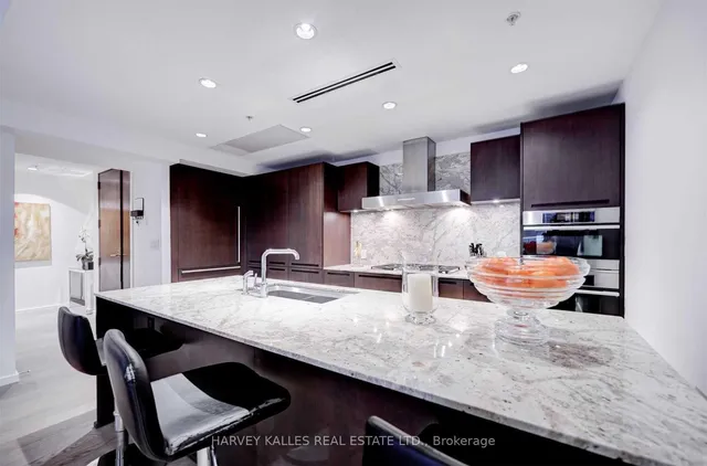 Additional image 11 of 180 University Ave Unit 2508