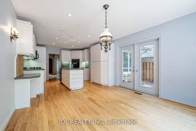 Additional image 11 of 87 Munro Blvd