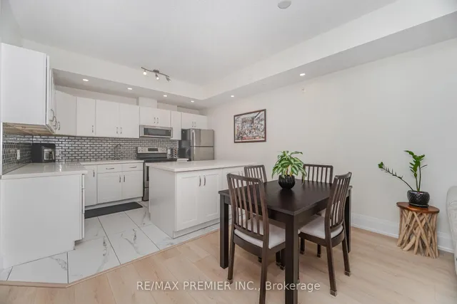 Additional image 9 of 2800 KEELE St Unit TH 107