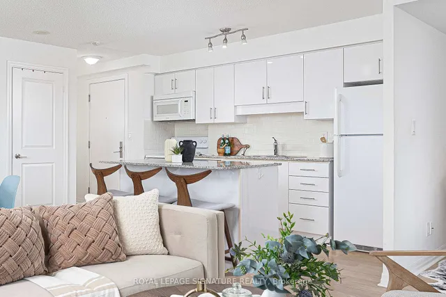 Additional image 12 of 30 Herons Hill Way Unit 711