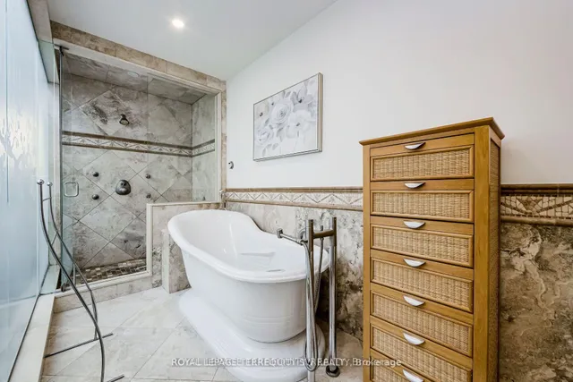 Additional image 23 of 329 Lippincott St