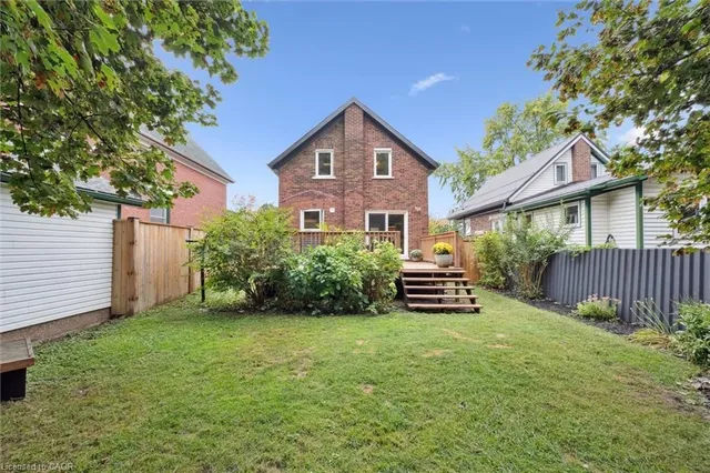 Additional image 31 of 100 Dekay St