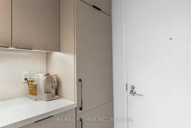 Additional image 11 of 5 Hanna Ave Unit 301