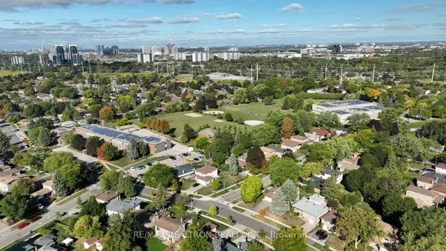 Additional image 33 of 154 Merkley Sq