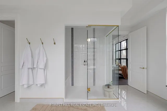 Additional image 25 of 200 Russell Hill Rd Unit 303