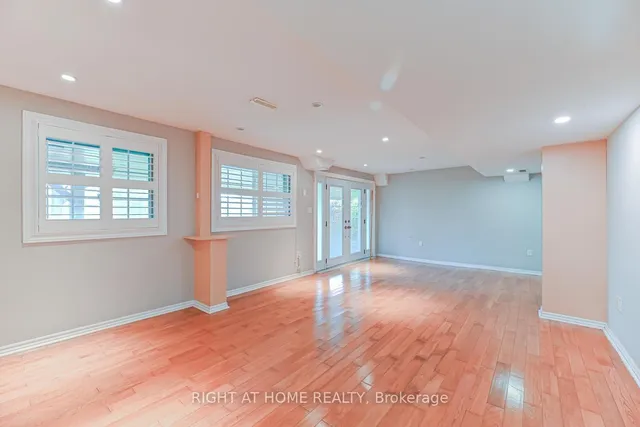 Additional image 34 of 21 Hoptree Ave