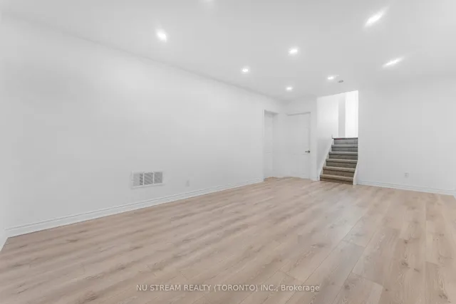 Additional image 27 of 35 Shrewsbury Sq