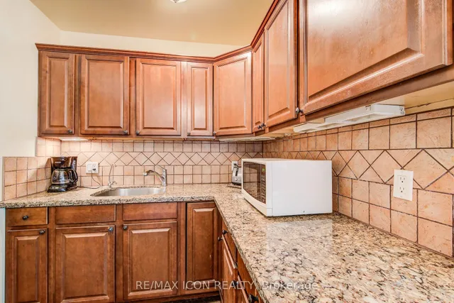 Additional image 20 of 105 Lorne Cres
