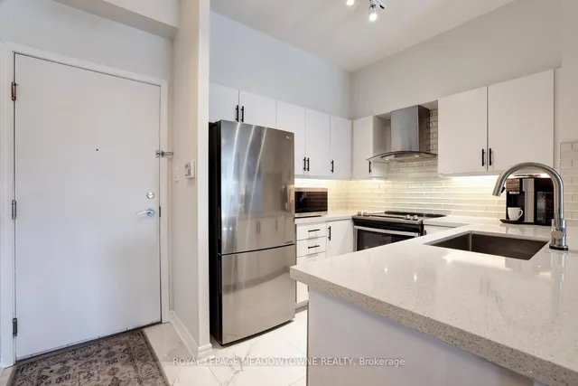 Additional image 5 of 600 Queens Quay Unit 633