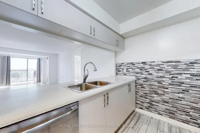 Additional image 6 of 8 Mondeo Dr Unit 621