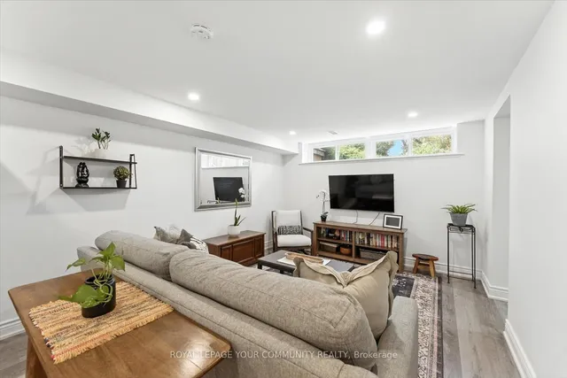 Additional image 32 of 33 Murellen Cres