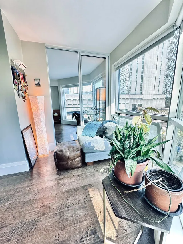Additional image 36 of 10 Queens Quay Unit 408