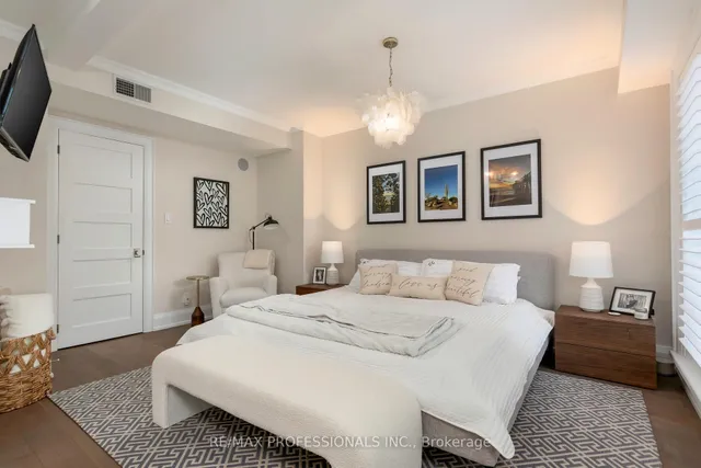 Additional image 30 of 71 Old Mill Rd Unit 304