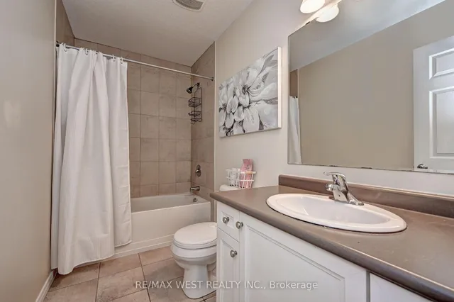 Additional image 30 of 21 Machado St