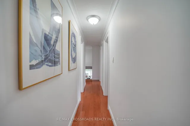 Additional image 6 of 8 Topaz Gate