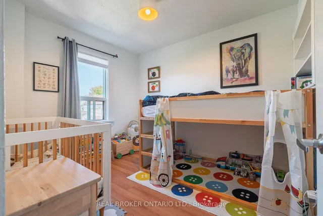 Additional image 27 of 204 Earlscourt Ave