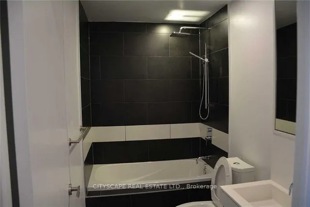 Additional image 7 of 197 Yonge St Unit 4811