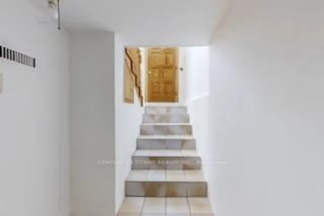 Additional image 19 of 67 Holland Park Ave