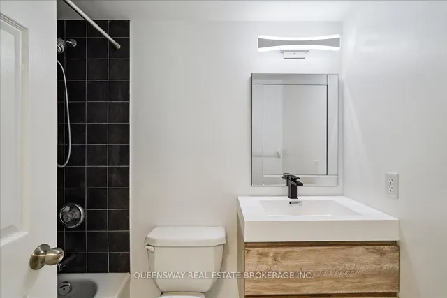 Additional image 14 of 28 Pemberton Ave Unit 200