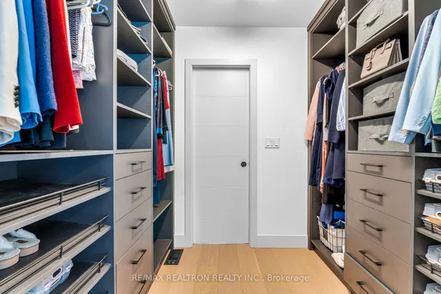 Additional image 26 of 38 Alameda Ave