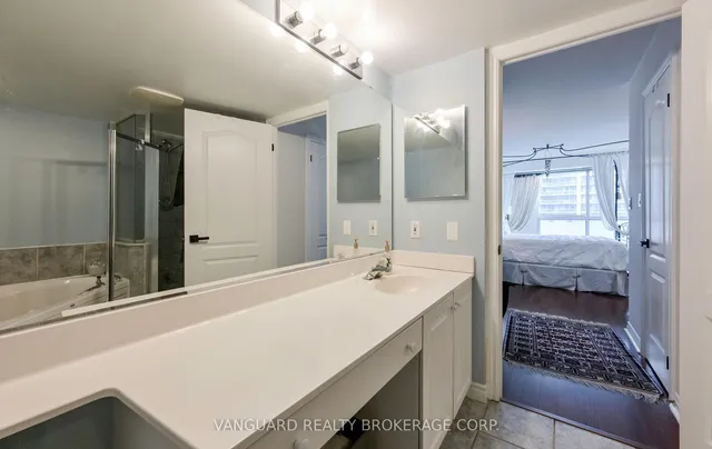 Additional image 36 of 2111 Lake Shore Blvd Unit 606