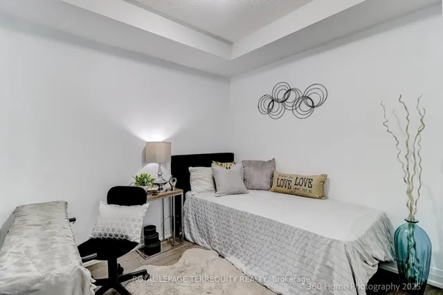 Additional image 7 of 20 Meadowglen Pl Unit 326