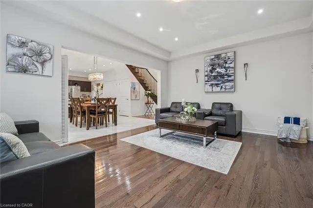 Additional image 7 of 77 Eaglecrest St