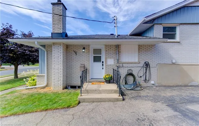 Additional image 5 of 76 Kenwood Dr