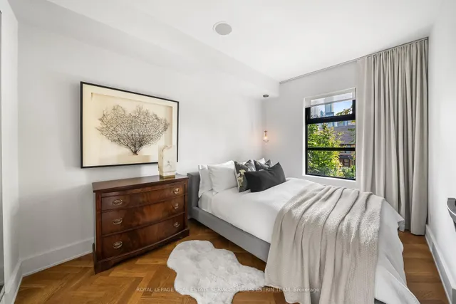 Additional image 27 of 74 Roxborough St