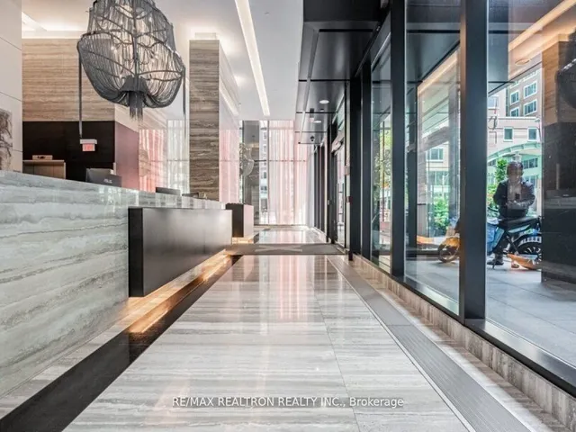 Additional image 3 of 110 Charles St Unit 1902