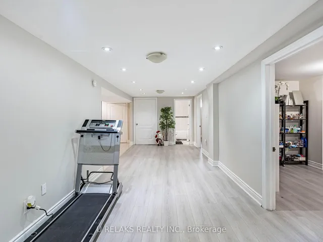 Additional image 31 of 82 Crow Tr