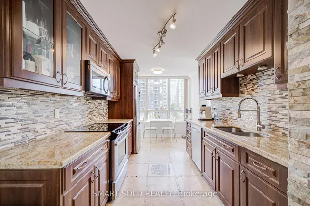 Additional image 10 of 7 Bishop Ave Unit 516