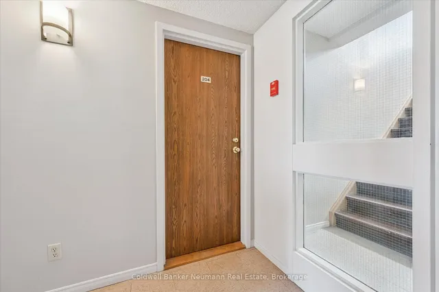 Additional image 4 of 266 Overlea Dr Unit 204