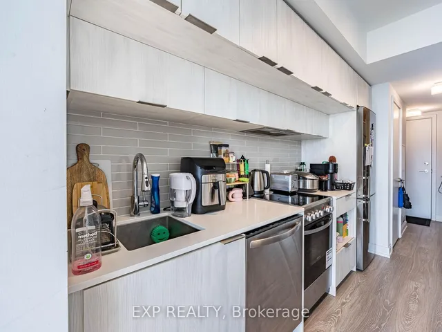 Additional image 9 of 181 Dundas St Unit 3708