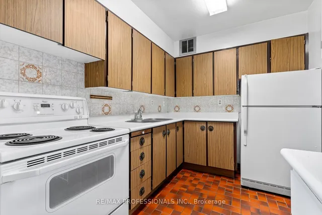 Additional image 8 of 180 Markham Rd Unit 1704